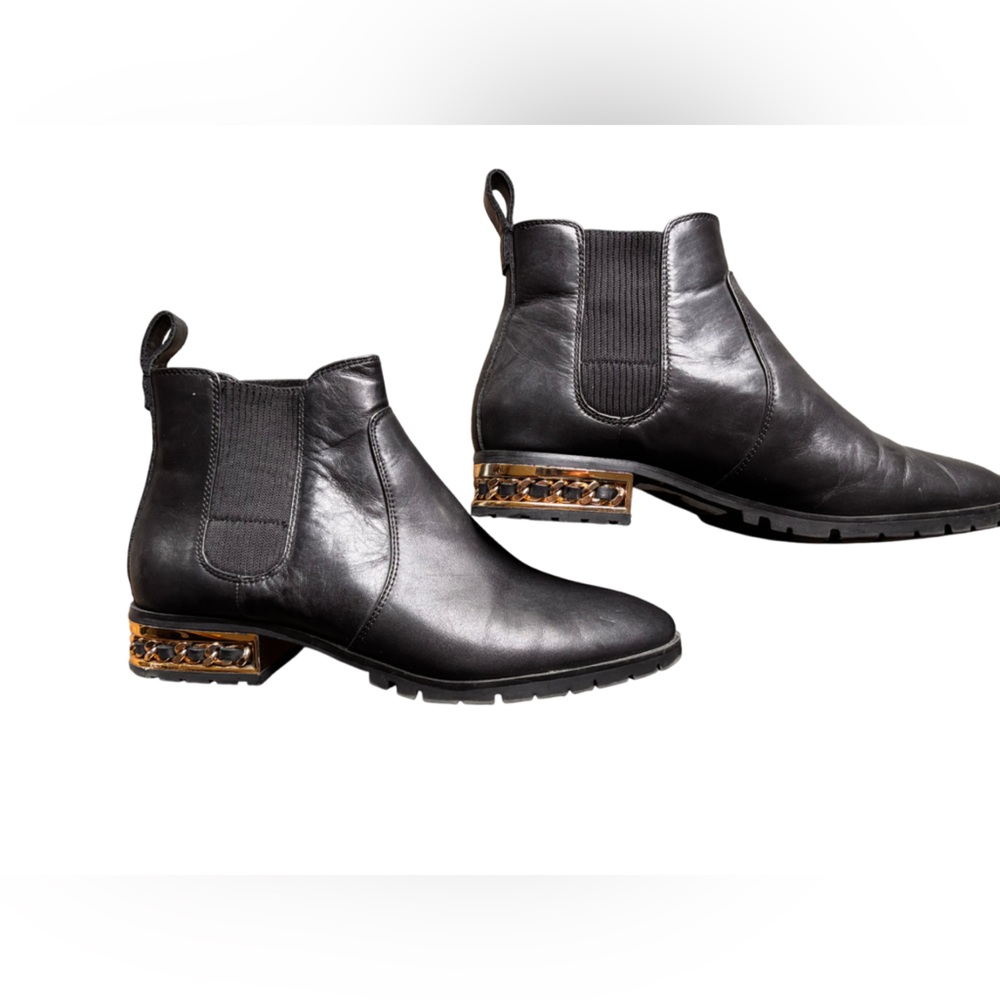 Simone Chain-Trim Leather Chelsea Boots
